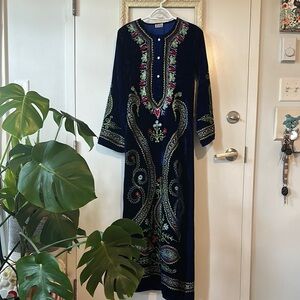 Rare Vintage 1970’s India Crushed Velvet Rayon Embroidered Blue Kaftan Maxi
